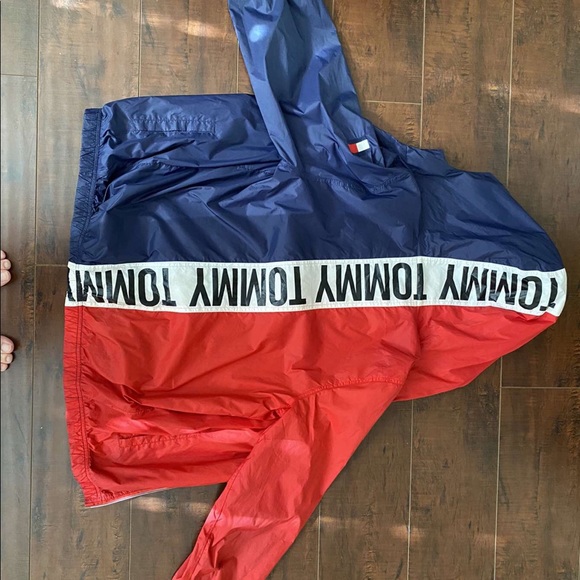 COPY - Tommy Hilfiger windbreaker - Picture 1 of 2